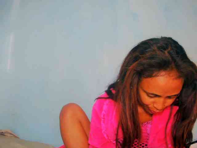 prettygirls11 webcam