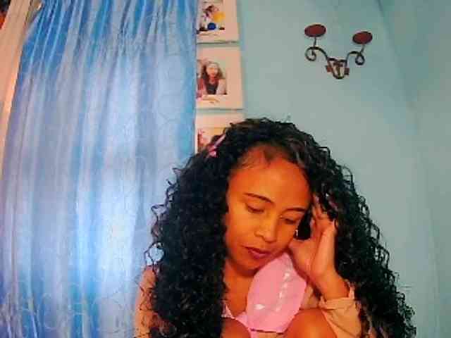 prettygirls11 webcam