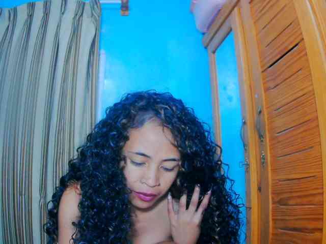 prettygirls11 webcam