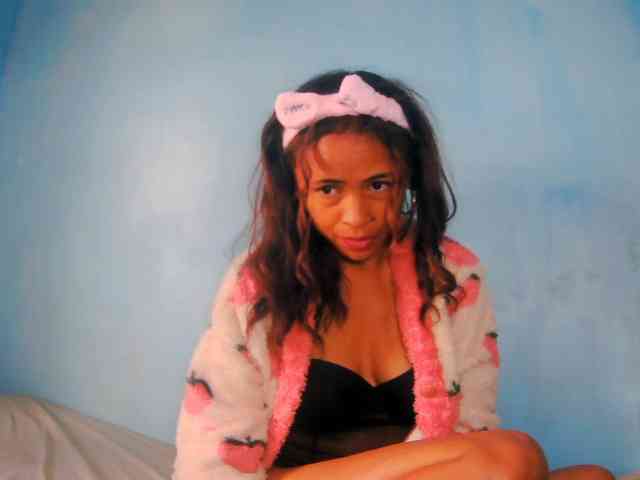 prettygirls11's live room