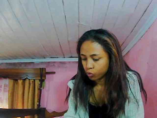 prettygirls11 webcam