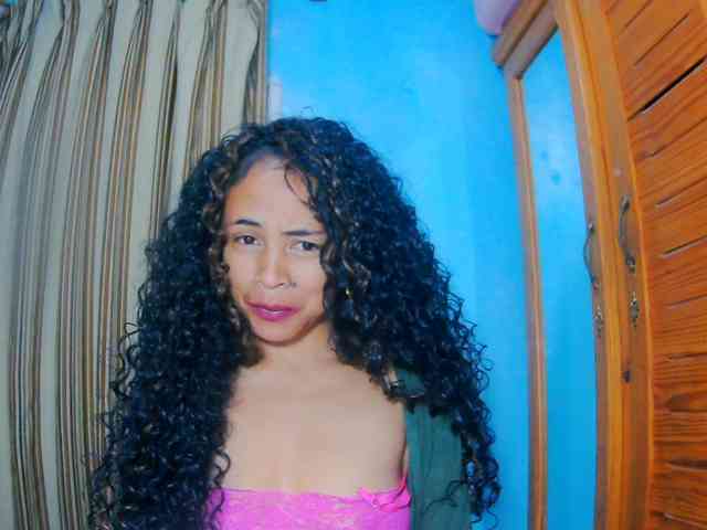 prettygirls11 webcam
