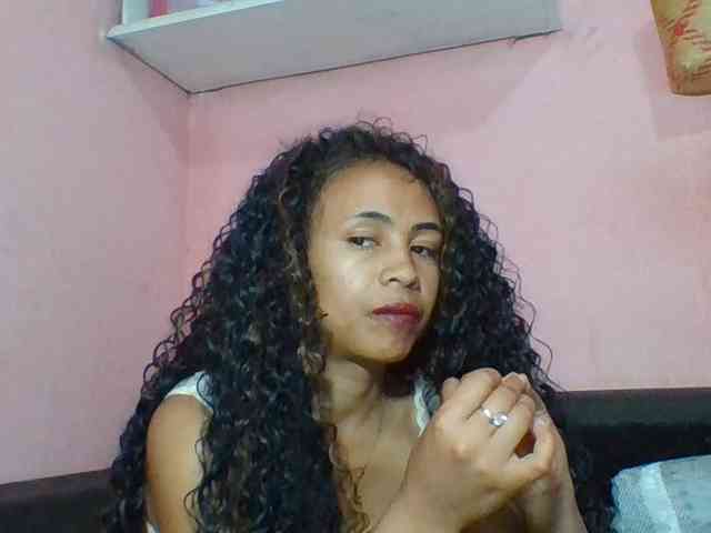 prettygirls11 webcam