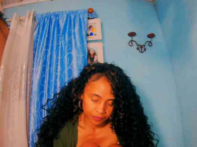 prettygirls11 webcam