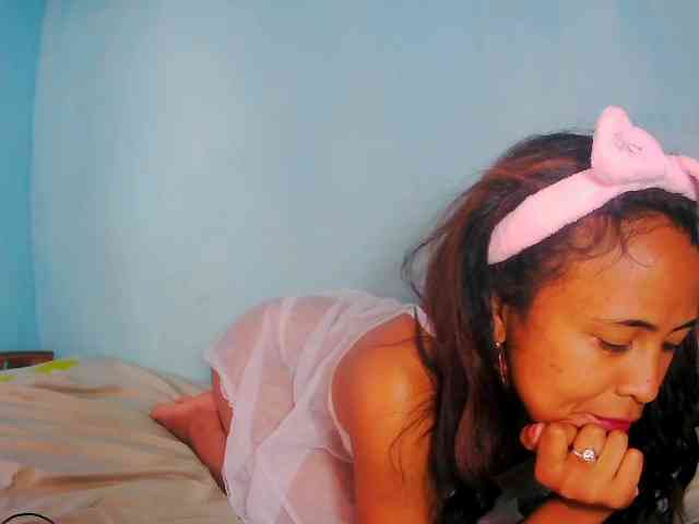 prettygirls11 webcam