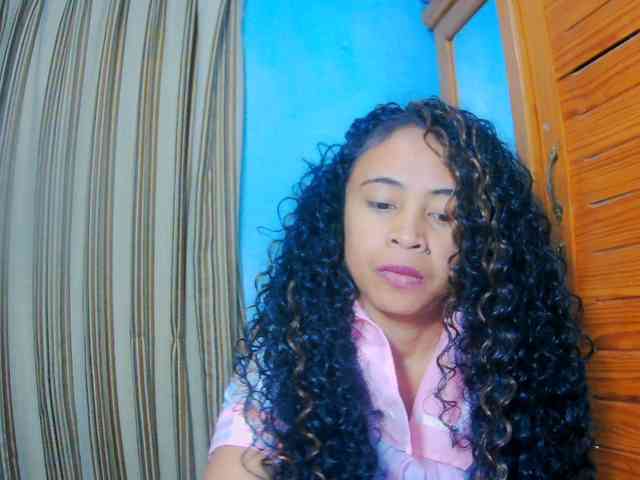 prettygirls11 webcam