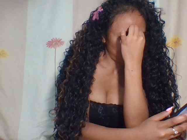 prettygirls11 webcam
