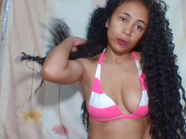 prettygirls11 webcam