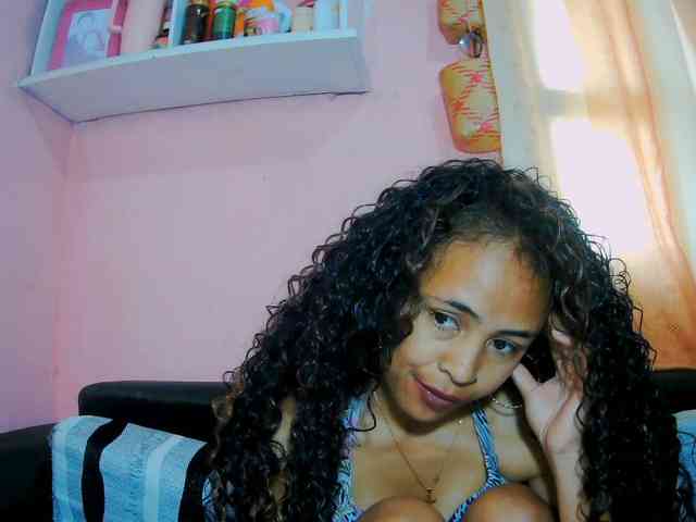 prettygirls11's live room