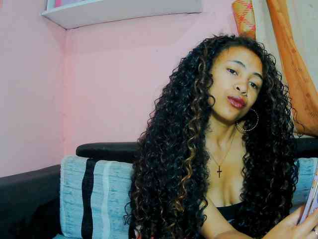 prettygirls11 webcam