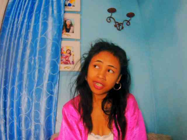 prettygirls11 webcam