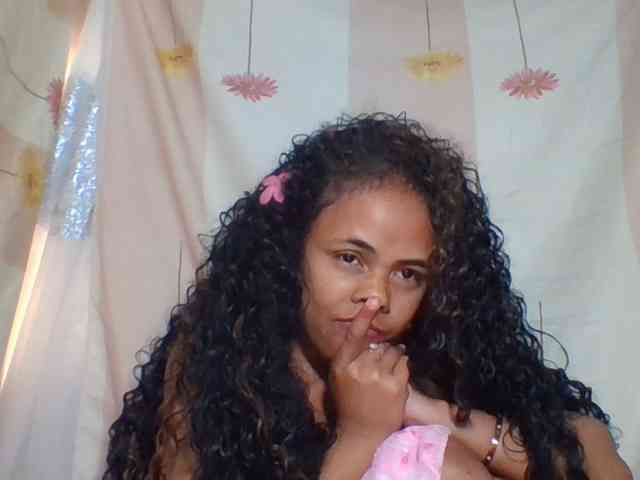 prettygirls11 webcam