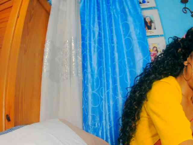 prettygirls11 webcam