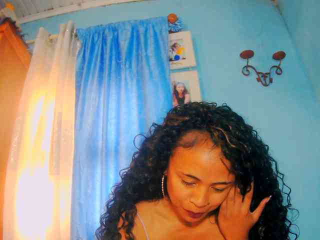 prettygirls11 webcam