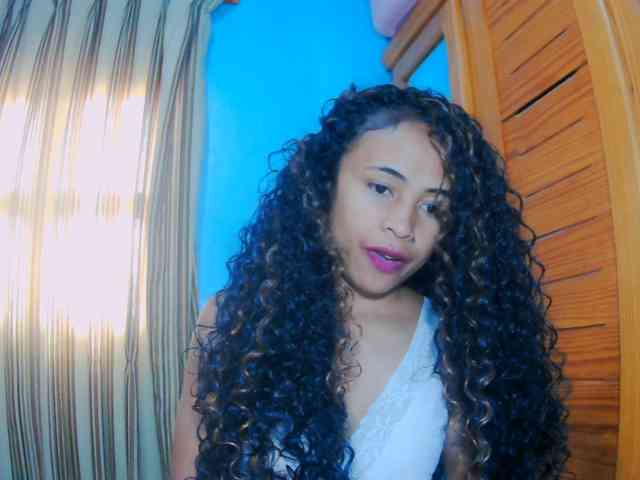 prettygirls11 webcam