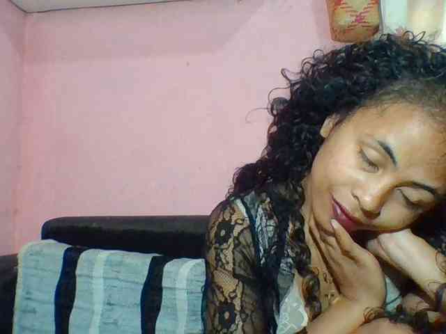 prettygirls11 webcam