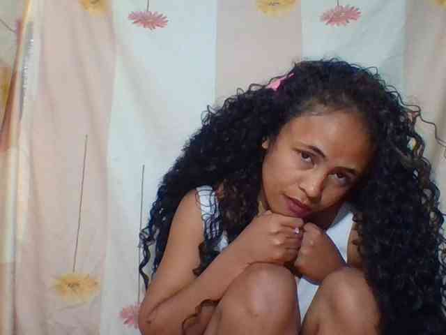 prettygirls11 webcam