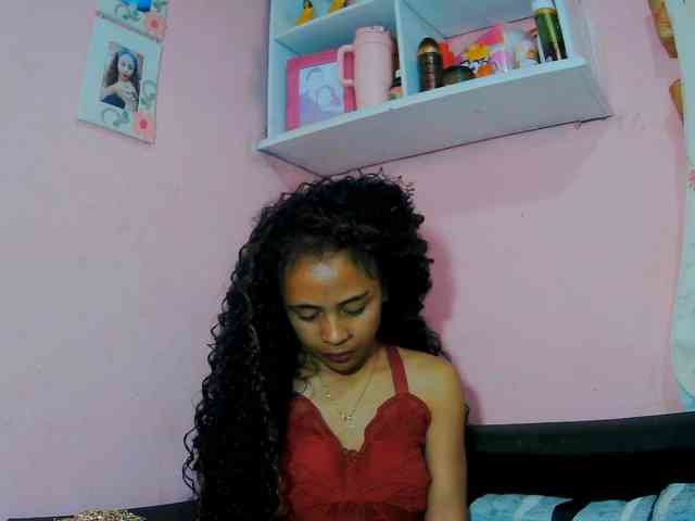 prettygirls11 webcam