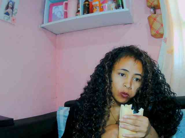 prettygirls11 webcam