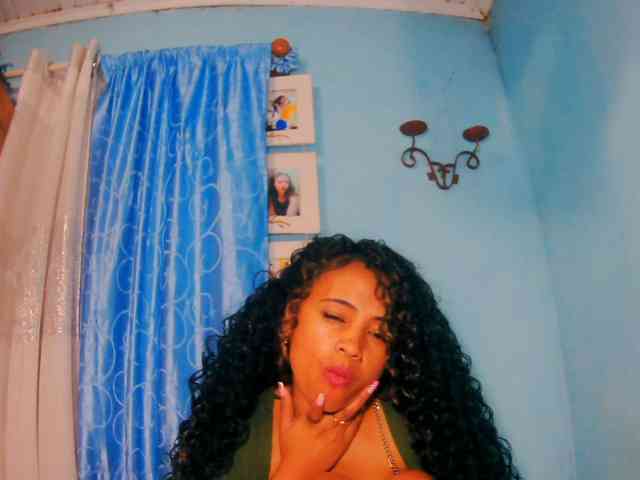 prettygirls11 webcam