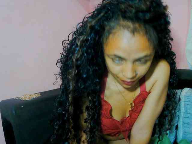 prettygirls11 webcam