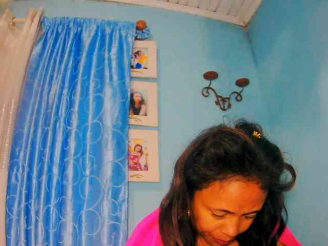 prettygirls11 webcam