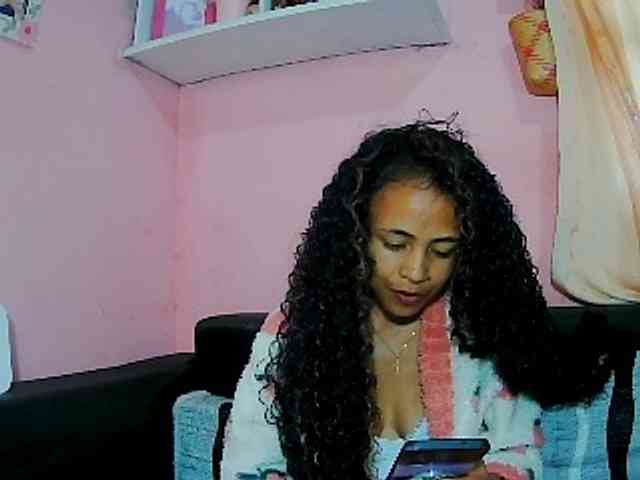 prettygirls11 webcam