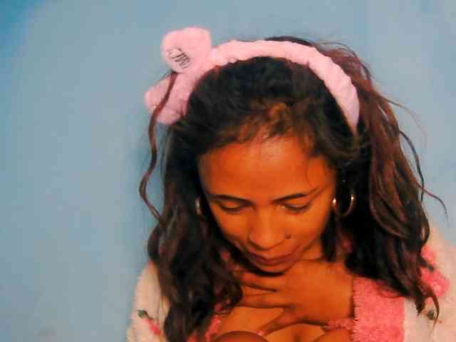 prettygirls11 webcam