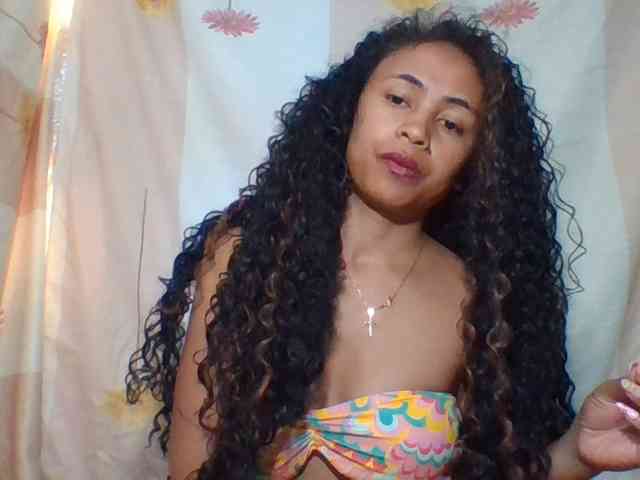 prettygirls11 webcam