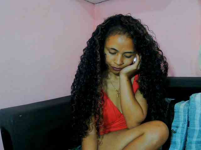 prettygirls11 webcam