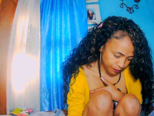 prettygirls11 webcam