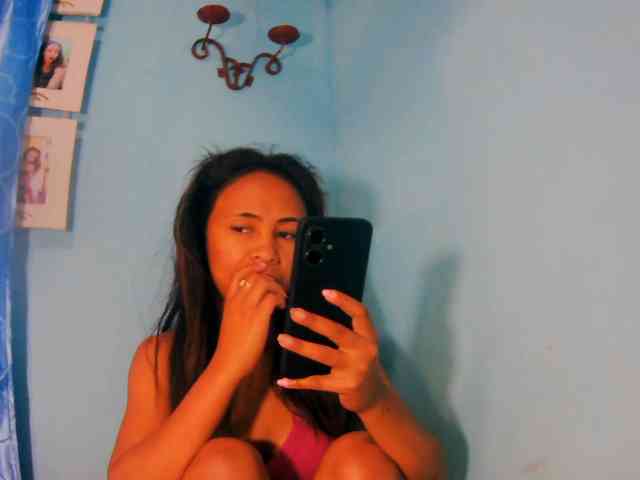prettygirls11 webcam