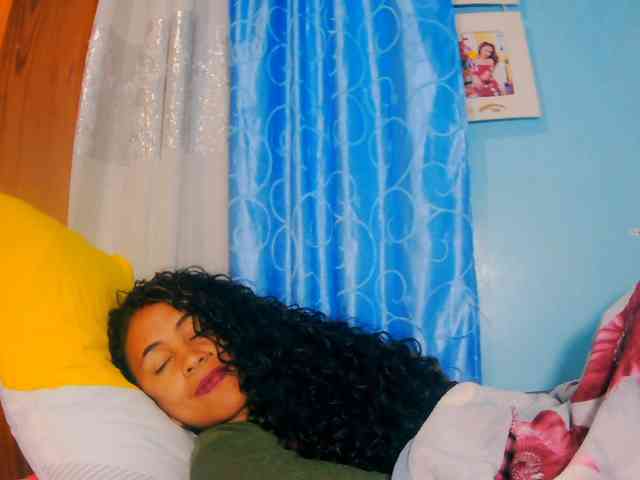 prettygirls11 webcam