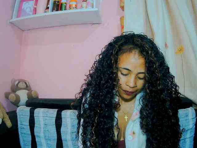 prettygirls11 webcam
