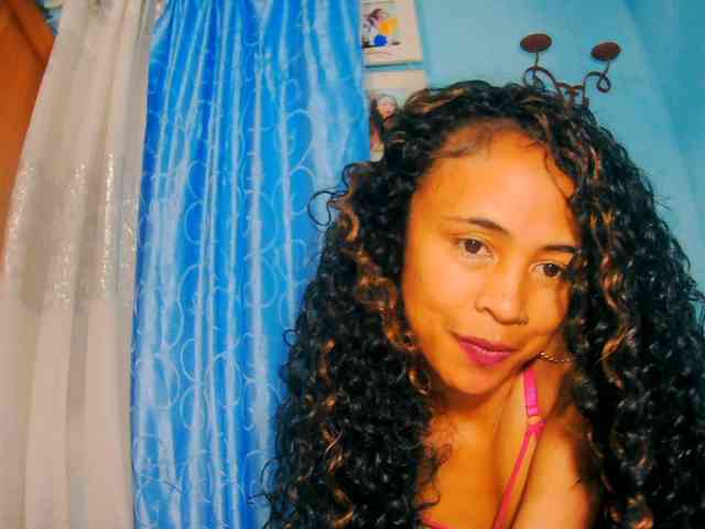 prettygirls11 webcam