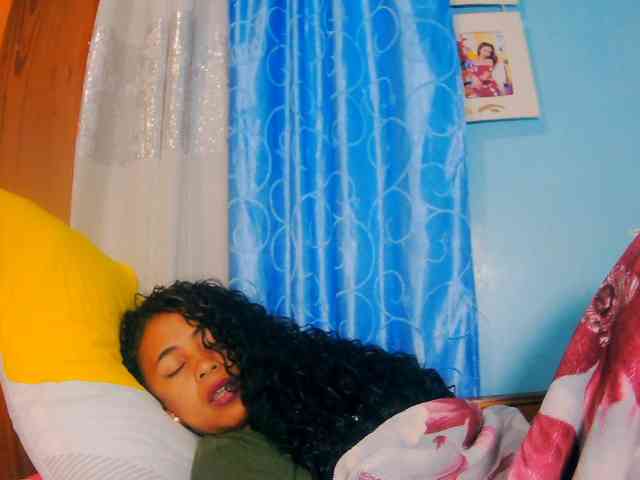 prettygirls11 webcam