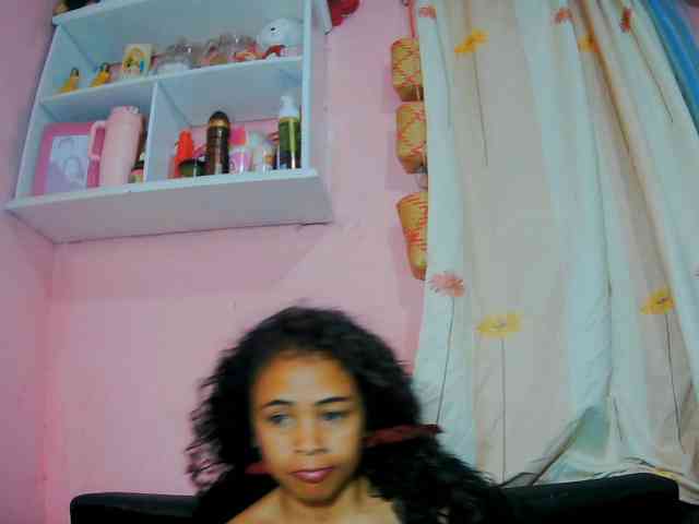 prettygirls11 webcam