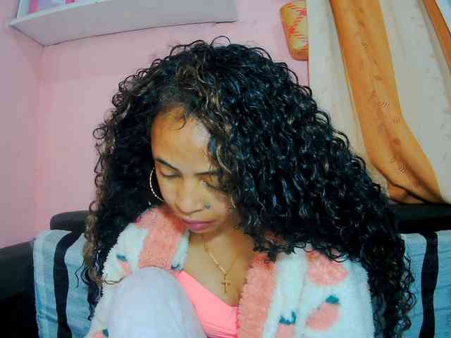 prettygirls11 webcam