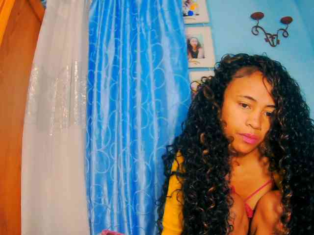 Model: prettygirls11