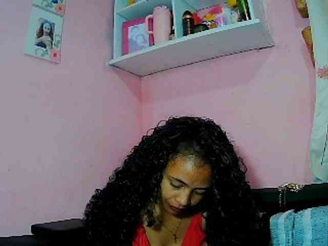 prettygirls11 webcam