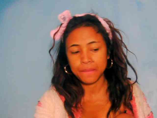 prettygirls11 webcam
