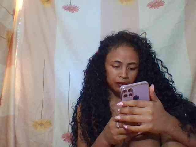 prettygirls11 webcam