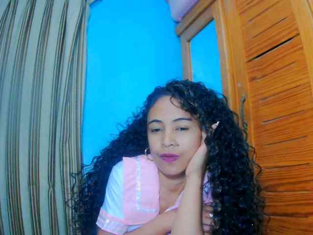 prettygirls11 webcam