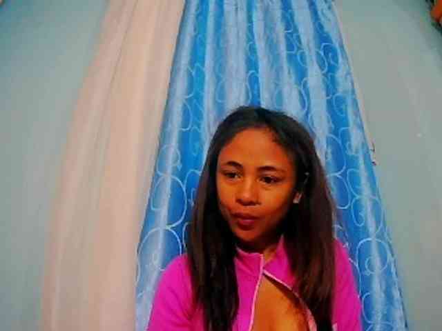 prettygirls11 webcam