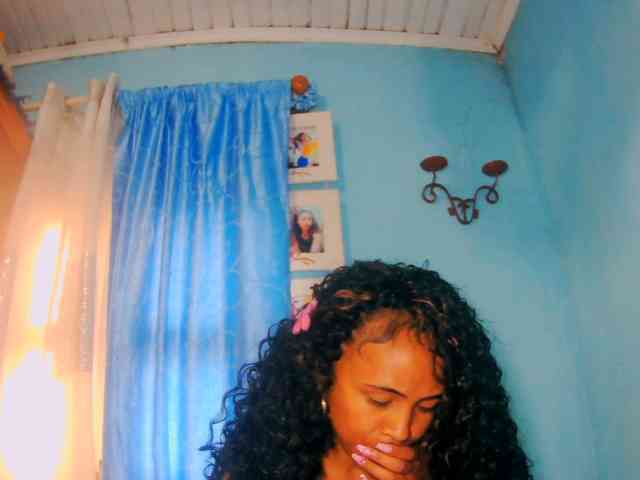 prettygirls11 webcam