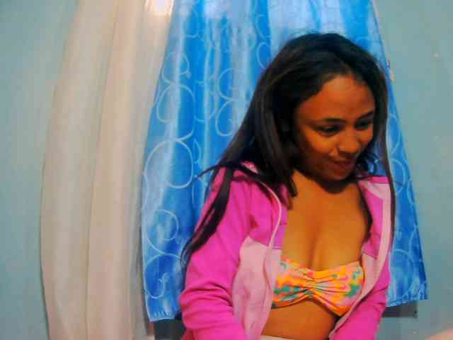 prettygirls11 webcam