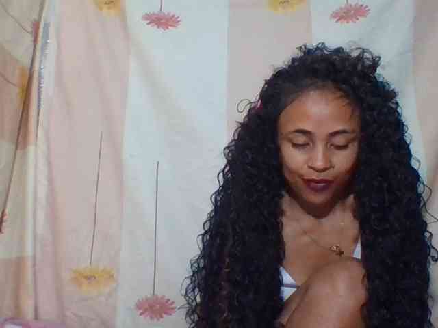 prettygirls11 webcam