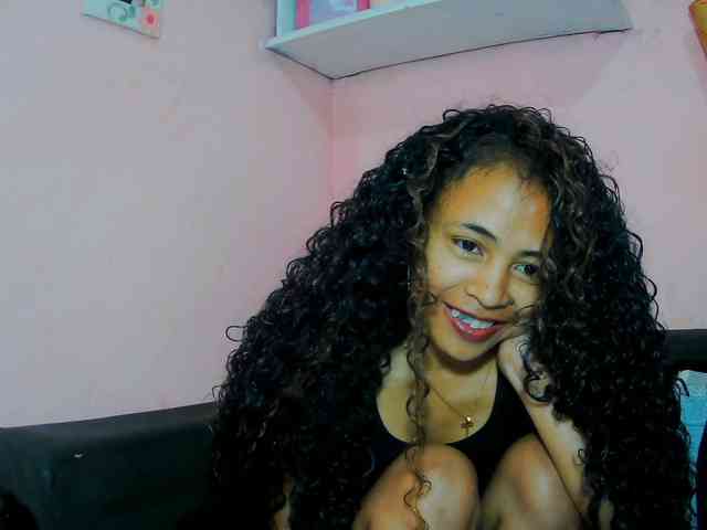 prettygirls11 webcam
