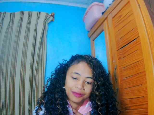 prettygirls11 webcam