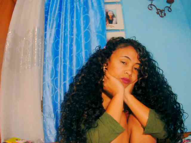 prettygirls11 webcam